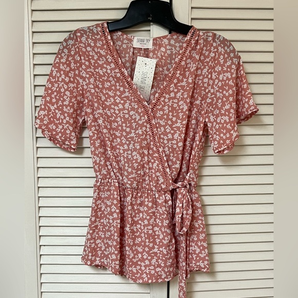 Sienna Sky Tops - Sienna Sky Women's Floral Pink Blouse, Size XS - NWT